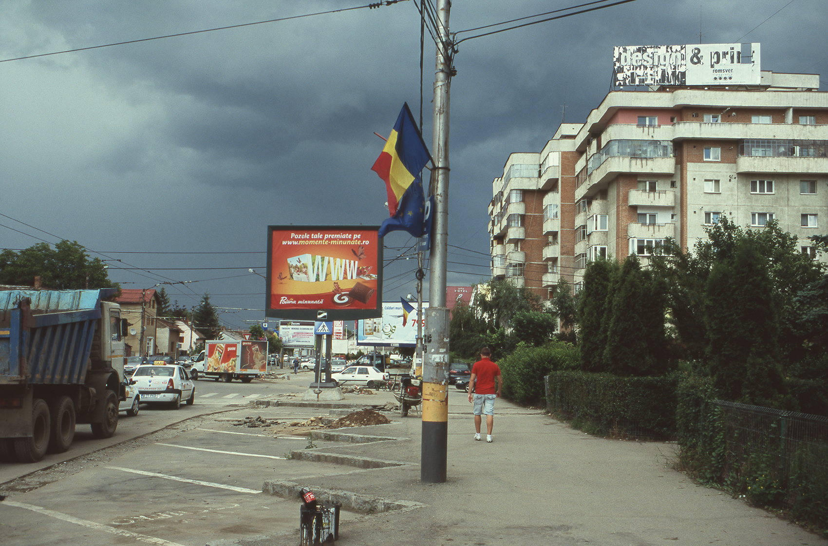 Ovidiu Gordan art photography Romanian color slides city